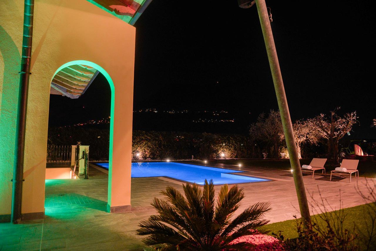 Villa Luxury House & Spa Riva del Garda Exteriör bild